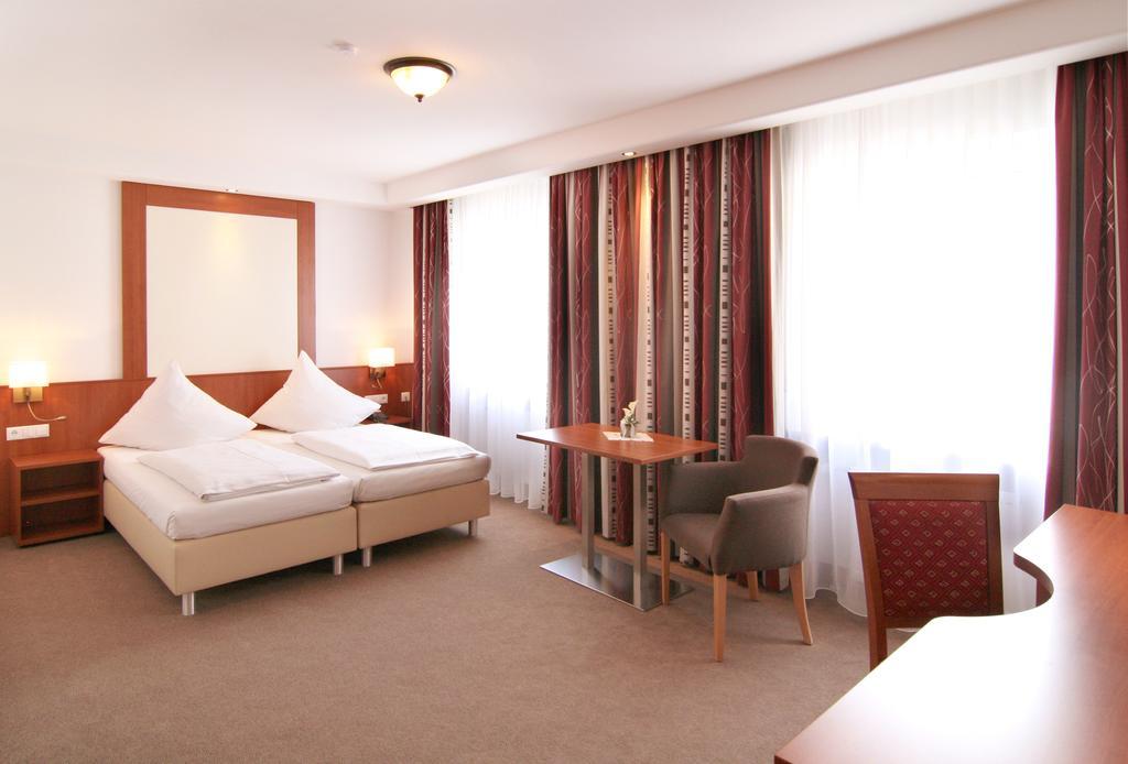 Hotel St. Georg Regensburg Dış mekan fotoğraf